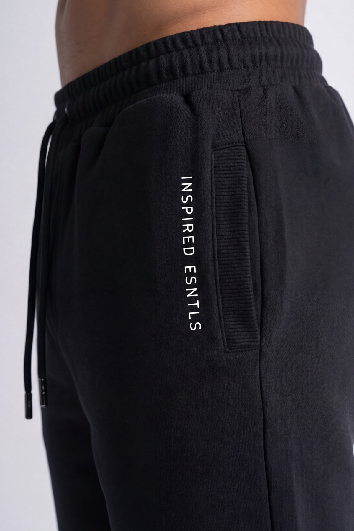 INSPIRED ESNTLS Short