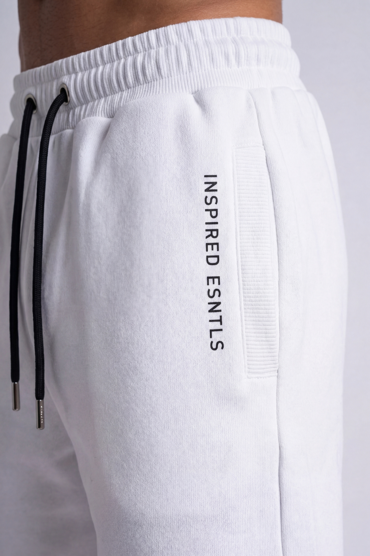 INSPIRED ESNTLS Short